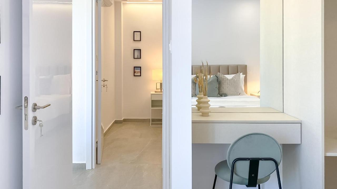 Phaedrus Living Limnaria Luxury Flat Vine 121 *